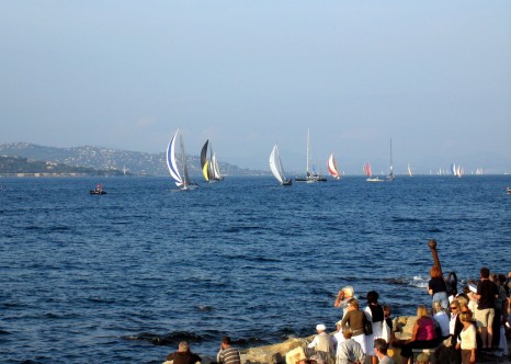 St Tropez - Voiliers dans la baie