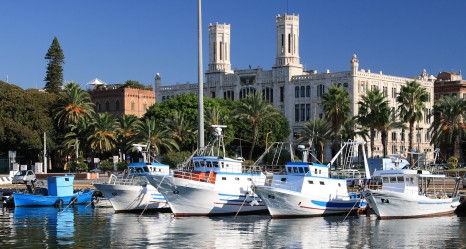 Comune di Cagliari, vista dal porto